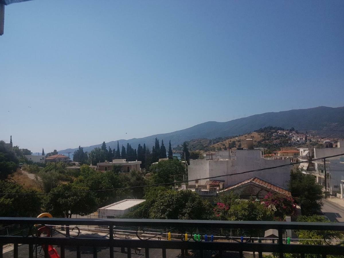 Apartamento Valerie'S House Poros Town Exterior foto